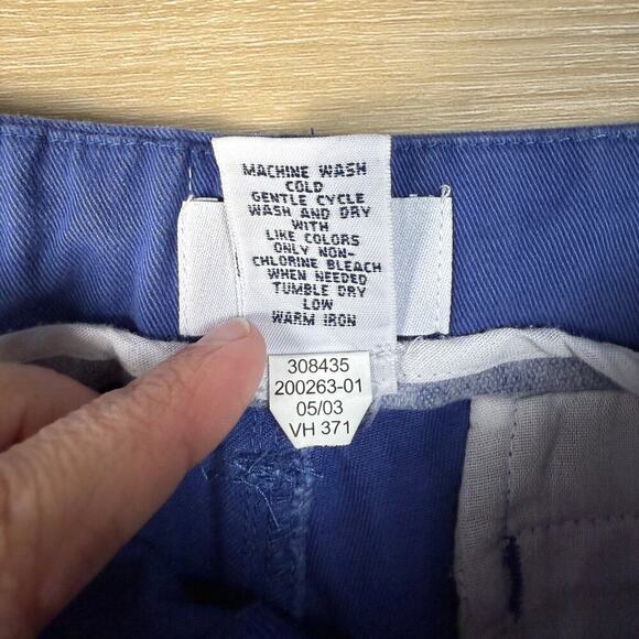 GAP Factory blue shorts with embroidered and beaded pocket detail, size 0 - Picture 5 of 5